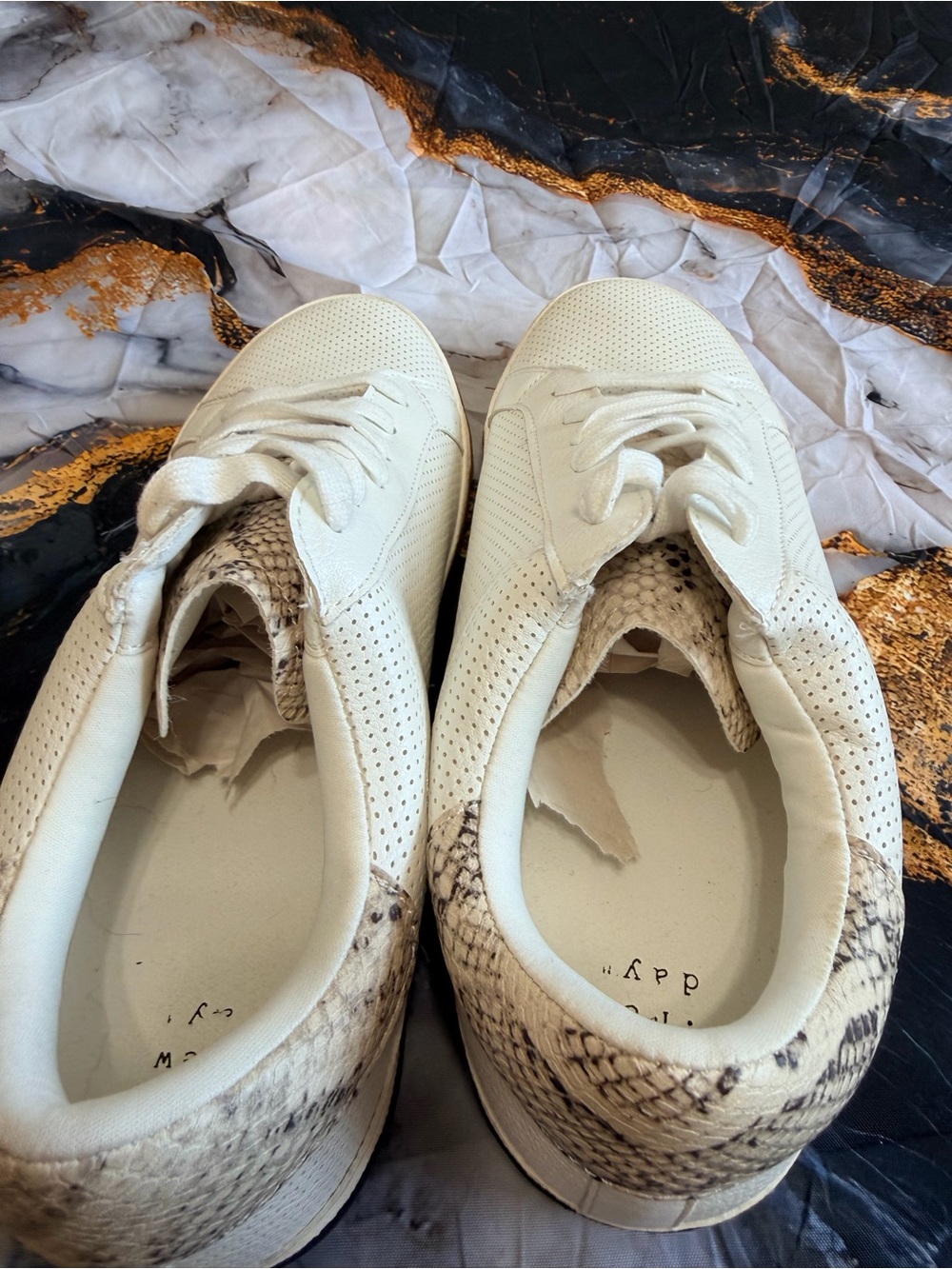 A New Day sneakers size 11 - Picture 4 of 8